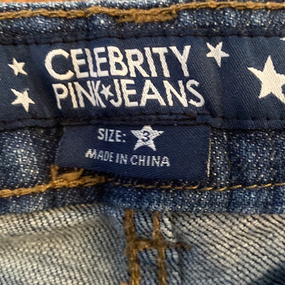Sold….,Like New Celebrity Pink Jeans shorts size 3 - Picture 3 of 3